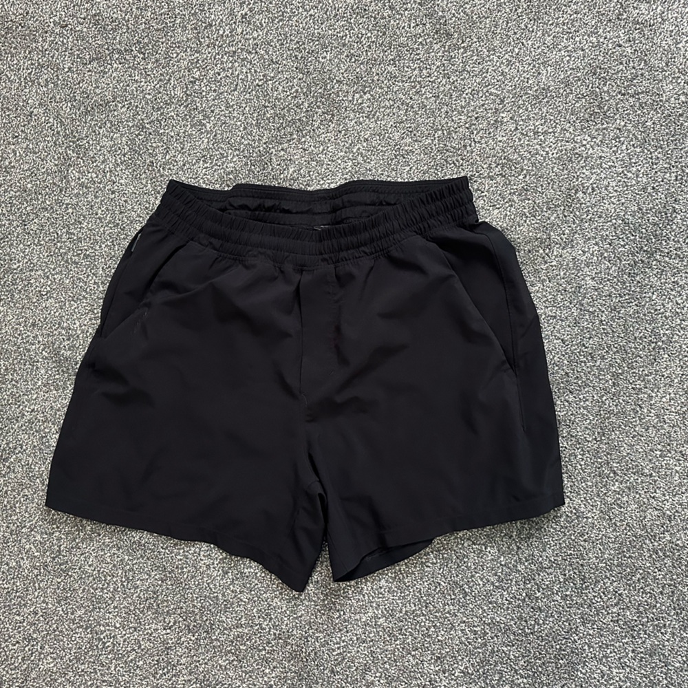 Lululemon Pace Breaker Linerless Shorts 5”